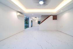 Excelsior Gardens (D16), Terrace #576322471